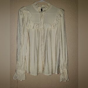 NWOT WhoWhatWear Blouse